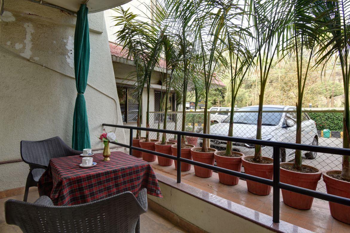 Hotel Savera Palace Mount Abu Exterior foto