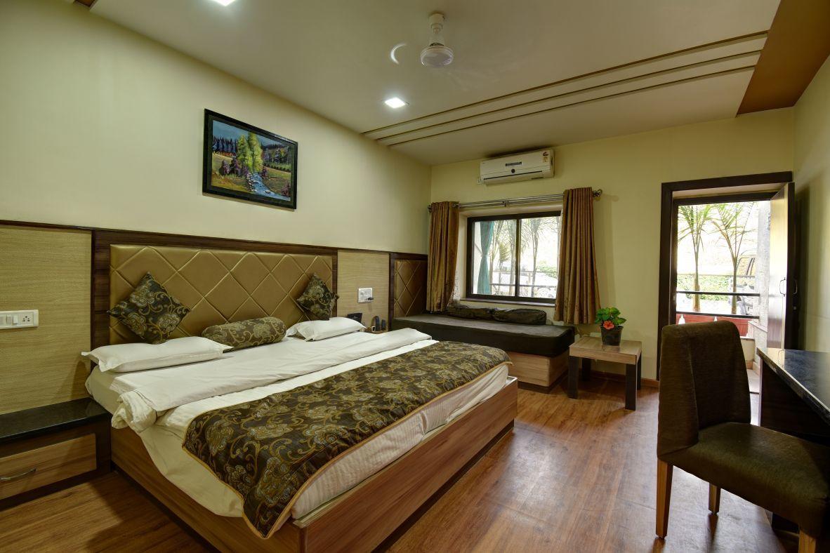 Hotel Savera Palace Mount Abu Exterior foto